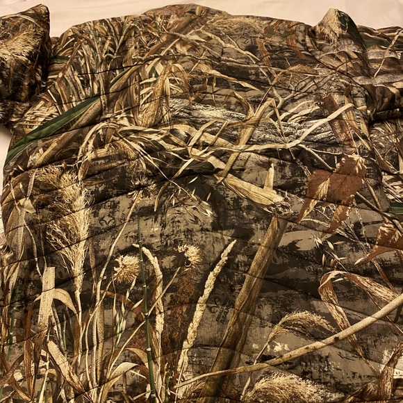 Under Armour camo jacket. Prima-loft fill  nylon outer size L NWT - Picture 4 of 6